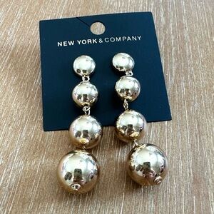 [NEW UNWORN] NEW YORK & COMPANY Beaded Drop Earring, Gold